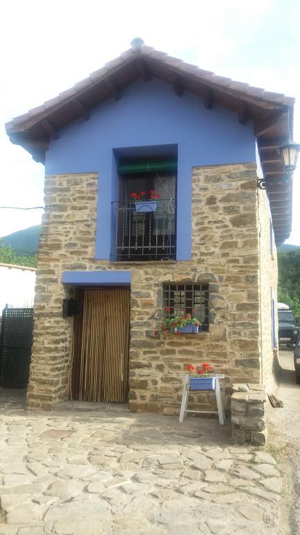 La Casa Azul Guest House Yosa de Sobremonte Exterior photo